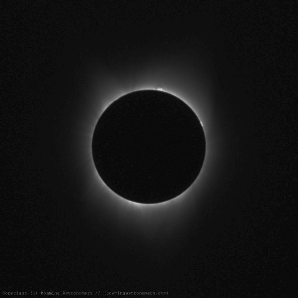 totality_eclipse_2017_corona_and_flares